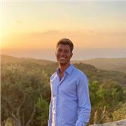 Ciao a tutti. Sono uno studente di Lettere e Filosofia a Roma Tor Vergata. Sono prossimo alla Laurea. Mi propongo per aiuto allo studio e ripetizioni per tutte le materie. Conosco bene l'inglese e il francese. Per qualsiasi informazioni contattatemi!